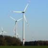 Franz Josef Pschierer fordert einen stärkeren Ausbau erneuerbarer Energien im Süden Deutschlands. Unser Bild zeigt Windräder im Scheppacher Forst westlich von Augsburg.