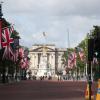 Amerikanische und Britische Flaggen säumen die Straße auf dem Weg zum Buckingham Palace. Der US-Präsident trifft zu einem dreitägigen Staatsbesuch in Großbritannien ein.