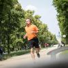 Joggen im Park und Bewegung allgemein kurbeln den Stoffwechsel an.