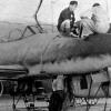 Zwischen 1943 und 1945: Eine Me 262 mit Bordkanone wird am Lechfeld gewartet. Die Flugzeuge waren später begehrte Kriegsbeute zur Erforschung des ersten Serien-Düsenflugzeugs.