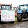 "Lebensmittel sind keine Ramschwaren": Bauern-Protest vor dem Zentrallager von Lidl in Cloppenburg.