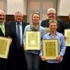 In der ersten Stadtratssitzung des Jahres wurden in Gundelfingen wieder verdiente Persönlichkeiten ausgezeichnet. Im Bild (von links) Josef Fritz, Franz Kukla, Maria Brechtken, Hermann Kleinhans, Petra Trautmann und Alois Bucher. 