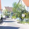 Die Witzighauser Straße ist eine typische schwäbische Ortsstraße und eine der hübschesten Straßen in Illerberg, geprägt von viel Grün vor allem aber durch alten Hausbestand.  