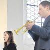 Die Sopranistin Diana-Marina Fischer und der Trompeter Hans Jürgen Huber beim ersten Konzert in der St.Anna-Kapelle in diesem Jahr. 