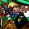 Luiz Inácio Lula da Silva hält in São Paulo nach seinem Sieg seine erste Rede vor der Presse. 