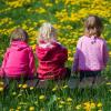 Mädchen sind Jungen als Kleinkinder weit voraus. Das ergab jetzt eine Studie.