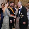 Stephanie de Lannoy und Prinz Guillaume begrüßen ihre Gäste. Am Abend vor der kirchlichen Hochzeit gab es ein Galadinner.