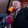 Ministerpräsident Horst Seehofer spricht im bayerischen Landtag in München.