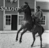 Manfred Raible alias Fred Rai in seiner Westerncity in der Nähe von Dasing. Das Foto entstand 1981. 