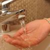 Händewaschen geht, trinken nicht: Im Türkheimer Wassernetz sind erneut coliforme Bakterien aufgetreten. 