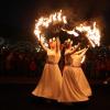 Die "Feuertänzerinnen“ aus Rennertshofen werden mit ihrer Feuershow am Samstag die Engerlmarkt-Besucher begeistern.