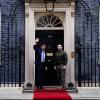 Rishi Sunak (links), Premierminister von Großbritannien, empfängt den ukrainischen Präsidenten Wolodymyr Selensky in der Downing Street Nummer 10 in London.