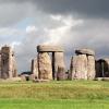 Nahe Stonehenge (Bild) haben Wissenschaftler Überreste einer weiteren riesigen Anlage entdeckt. 