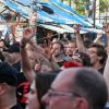 Festivalstimmung am Oberhauser Kiez: Die Besucher feierten die Bands, das weitgehend gute Wetter und die besondere Atmosphäre: 	