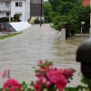 Mitte Juni trat die Laugna in Welden über die Ufer. Nach starken Regenfällen verwandelte sich der Bach in einen reißenden Fluss, der immense Schäden verursachte.  
