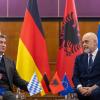 In Albanien wurde Markus Söder von Edi Rama, Premierminister der Republik Albanien, empfangen.
