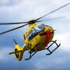Ein 16-Jähriger ist bei einem Unfall verletzt worden und musste mit dem Rettungshubschrauber ins Uniklinikum Augsburg geflogen werden.