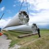 So läuft der Transport der großen Windräder durch Leeder.