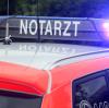Ein 48-jähriger Rollerfahrer verletzte sich bei einem Unfall bei Inchenhofen schwer.