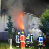 Eine landwirtschaftliche Lagerhalle geriet am späten Mittwochabend in Pöttmes-Seeanger in Brand. Die Folge war ein Großeinsatz von Feuerwehren, Polizei, Rettungsdienst und Technischem Hilfswerk.