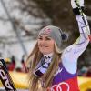 Lindsey Vonn jubelt über ihren zweiten Platz in La Thuile. Mit ihrem vorzeitigem Abfahrtsweltcup-Sieg trägt sich die Amerikanerin in die Ski-Annalen ein.