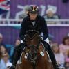 <p>Sandra Auffarth (mit ihrem Pferd Opgun Louvo) zählt zum Team der deutschen Vielseitigkeitsreiter, die in London das erste Olympiagold der deutschen Mannschaft 2012 holte.</p>
