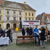 Auf dem Marktplatz kämpfte die BI Pro Wohlfühlstadt um die Stimmen der Menschen. 