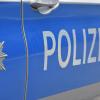 Die Polizei sucht nach Hinweisen zu einem Täter, der eine Hausfassade  in Nördlingen beschmutzt haben soll.