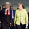 Angela Merkel (r) und die Chefin des Internationalen Währungsfonds, Christine Lagarde.
