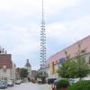 Der Maibaum, der seit 2020 auf dem Pöttmeser Marktplatz stand, musste Anfang November kurzfristig umgelegt werden.