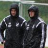 Wulfertshausens Trainer Bastian Schaller (rechts) mit seinem Stellvertreter Stanic Mijo. 