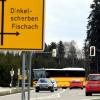Es ist eine der gefährlichsten Kreuzungen im Landkreis. Dort, wo sich die ehemalige B10 und die Kreisstraße zwischen Agawang und Adelsried östlich von Horgau kreuzen, kracht es immer wieder. 