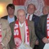 Für 70 Jahre Mitgliedschaft ehrten (hintere Reihe von links) Peter Baumüller, Georg Resch und Manfred Puchner die langjährigen Mitglieder Lothar Schmelcher, Emanuel Selder und Michael Mahl (von links). 