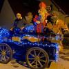 Der heilige Nikolaus zog mit Knecht Ruprecht und dem Pferdegespann durch die Straßen Dirlewangs und verteilte über 200 kleine Säckchen an die Kinder. 	