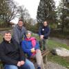 Christoph Endres, Günter Schuster, Margit Jungwirth-Karl und Thomas Lechner (von links) haben sich darum gekümmert, dass sich der Gewässerzustand der Neufnach verbessert. 