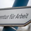 Die Arbeitslosigkeit im Landkreis Neuburg Schrobenhausen sinkt weiter, in Ingolstadt ist sie gleichbleibend.