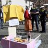 Aktivisten des Augsburger Klimacamps hatten weggeworfene Lebensmittel aus Mülltonnen von Supermärkten gesammelt und wollten diese verschenken. Das sorgte für einen Polizeieinsatz.