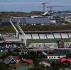Für die 50000 Menschen, die auf den Färöern leben, ist Fußball zusammen mit Rudern Nationalsport. Der Blick auf die Hauptstadt Tórshavn zeigt das Nationalstadion Tórsvøllur, in dem Nationalmannschafts- und Europapokalspiele ausgetragen werden.  	