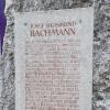 Dieser Gedenkstein in Kettershausen erinnnert an den Komponisten Joseph Sigmund Eugen Bachmann.