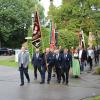 Ein Festzug führte bei den Feierlichkeiten der Soldaten- und Veteranenkameradschaft Untermeitingen zum  Kriegerdenkmal.