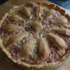 Rezept für eine pikante Tarte mit Birnen und Zwiebeln