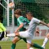 Zweimal netzte Daniel Löffler (Mitte) für den FC Stätzling gegen Nördlingen ein, aber der FCS musste sich dem Team aus dem Ries dennoch mit 2:3 geschlagen geben. 