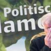 Der bayerische Ministerpräsident und CSU-Parteivorsitzende Horst Seehofer wischt sich beim politischen Gillamoos-Frühschoppen den Schweiß aus dem Gesicht. Nach der Absage von Kanzlerin Angela Merkel an eine Pkw-Maut für Ausländer war Seehofers Auftritt mit Spannung erwartet worden.