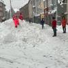 Immense Schneemassen beeinträchtigen das öffentliche Leben im gesamten Landkreis Landsberg. Die Räumfahrzeuge kommen kaum noch nach.