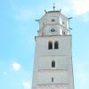 Der Kirchturm der St.-Martins-Kirche in Illertissen.