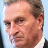 EU-Haushaltskommissar Günther Oettinger (CDU) muss nachsitzen, weil die EU-Institutionen über das Geld streiten. 