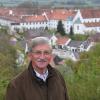 Jahrzehntelang kämpfte Fritz Hölzl für den Erhalt des Thierhauptener Klosters. Nun tritt er als Vorsitzender beim Freundeskreis Kloster Thierhaupten ab. 	