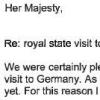 In einem Brief an den Buckingham Palace in London hat der Oberbürgermeister Hammer die Queen nach Dinkelsbühl  eingeladen.