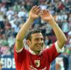 Markus Weinzierl schaffte mit dem FC Augsburg in der vergangenen Saison nach einer sensationellen Aufholjagd den Klassenerhalt. Nun wurde er von Sportjournalisten bei der Wahl zum Trainer des Jahres auf Platz vier gewählt. 