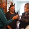 Cäcilia Köhler, Heidi Molnar (türkise Bluse) und Doris Gerlach vom Meringer Bürgernetz wollen eine  Telefonkette ins Leben rufen.